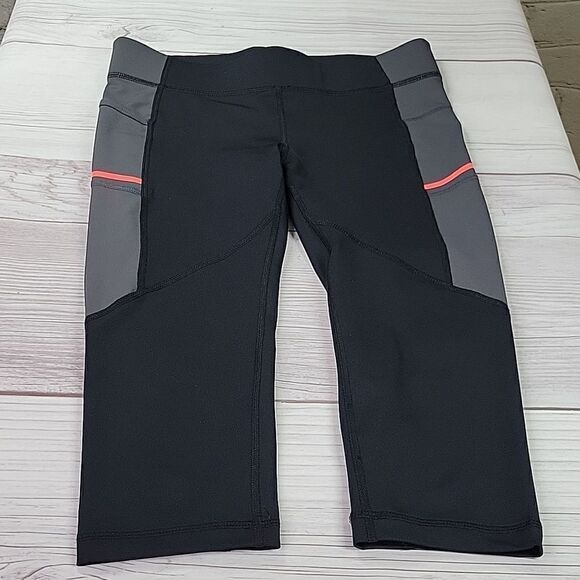 Fila Sport Running Crops   - Picture 2 of 10
